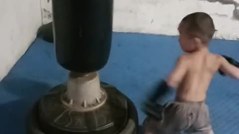 Funny Kid Workout! Don't Mess With This Kid 😂😂😂 #Viral #Kid #Workout