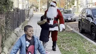 Firefighters deliver Christmas gifts to local DC children