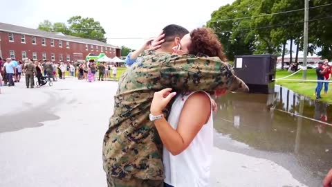 MARINE MEETS HIS SON FOR THE FIRST TIME