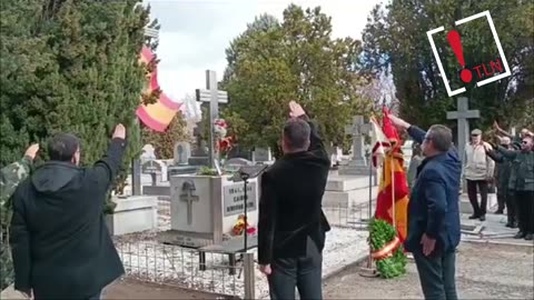 Realizan un acto falangista en el Cementerio de Zaragoza ante la pasividad del Ayuntamiento
