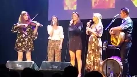 Celtic Woman and The High Kings share the stage