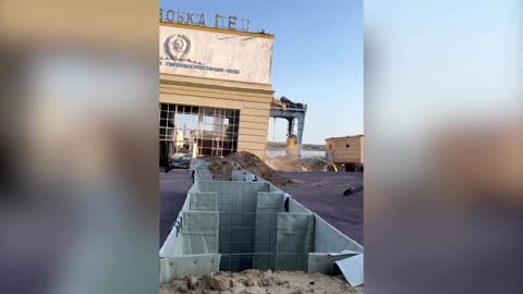 Video shows destroyed Kakhovka hydro plant in Ukraine