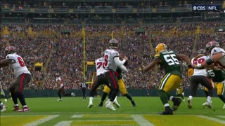 Kingsley Enagbare's diving strip-sack of Baker Mayfield gives Packers prime field position