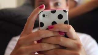 Latest APA recommendation says teens need social media training