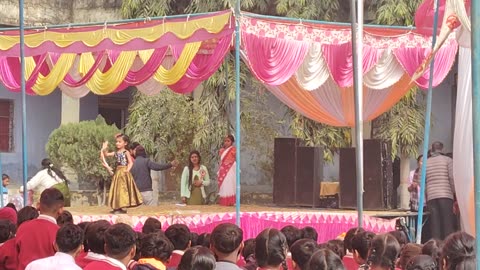 Kids dancing on republic day india part 1