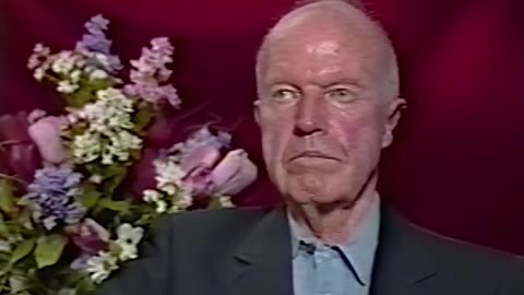 Interview on UFO Sightings in 50s - Gordon Cooper 1999