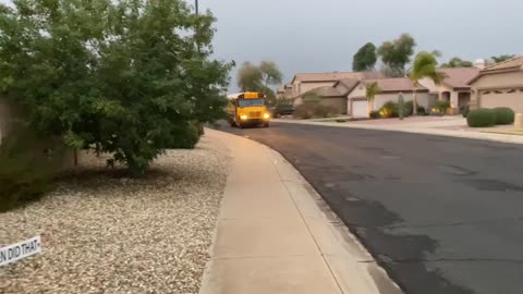 (274) 2004 International IC CE200 #S349 WCL T444E arriving at my house #5 in the rain & wind