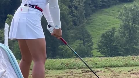22 year old Natasha Oon shows how is it done #golf #natasha #oon #golfer #professional #swing #green