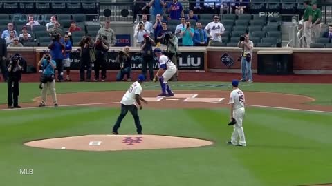 Snoop Dogg Throws Terrible First Pitch at Padres Games