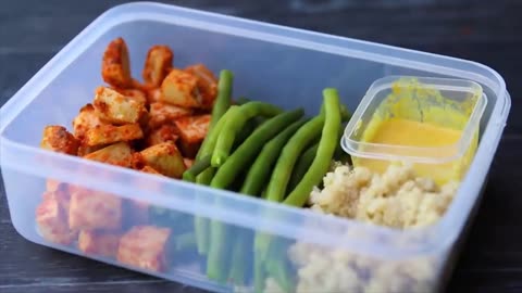 High Protein Meal Prep 2 Ways - Pan-Fried Chicken Salad and Spiced Tofu Quinoa with Long Beans