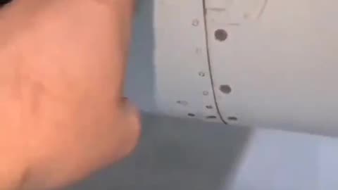 Pilot exposing chem trails