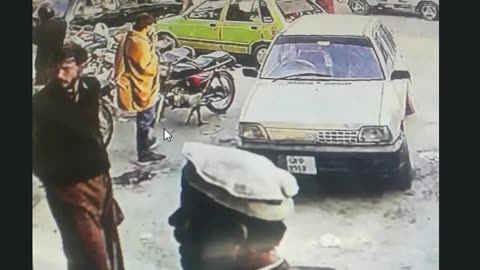 دن دیہاڑی بہارہ کہو علی بابا بیکر کے سمنے سے موٹر سائیکل چوری۔😢😢🥲