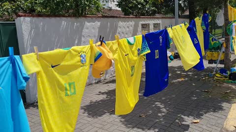 Day 19 of protests in Brazil!! A Sunday morning stroll through the protest in Joinville.