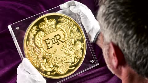 Giant gold coin unveiled to celebrate Queen's Platinum Jubilee