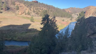 Hiking Down Steep Canyon Trail – Smith Rock State Park – Central Oregon