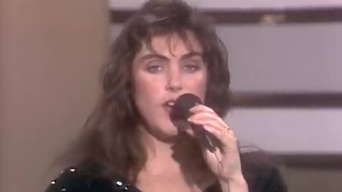 Laura Branigan - Gloria (Official Music Video)