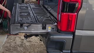 2023 F350 SuperDuty Limited Tailgate