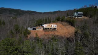 Drone video / House under construction in Tennessee's Majestic Hills.