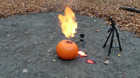 😱🔥Shockwave Experiment: 5000 Sparklers vs Pumpkin