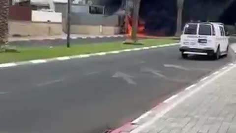 Israel Palestine (gaza) war | Burning cars on the streets(Rocket attacks) #israel #palestine