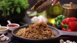 Chili Garlic Noodles _ Hakka Noodles Recipe _ Noodles Recipe _ Home Cooking Show