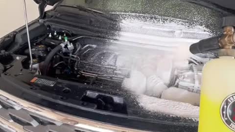 High pressure car washing machine with foam sprayer