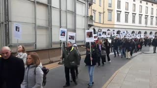 Milano, 04/03/2023: corteo dei parenti vittime del siero sterminante.