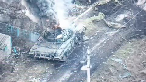 🇷🇺🇺🇦 Another Ukrainian T-72M1 burns out in the Donetsk direction.