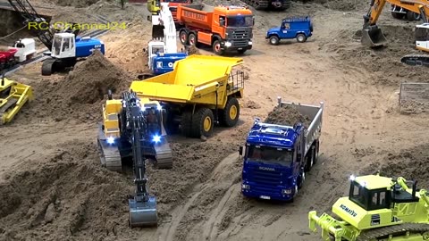 RC Miniature Construction Vehicles working together. Trucks, Excavators, Tippers and more!