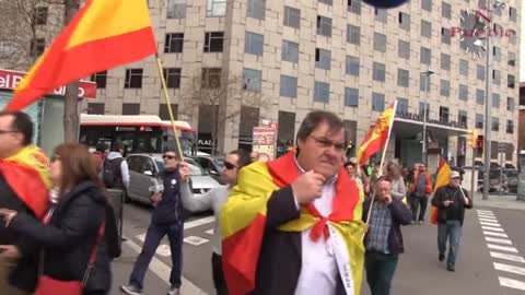 Los catalanes a Puigdemont: "Cataluña no va a ser independiente"