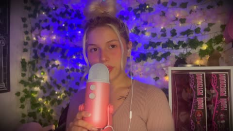 ASMR- tingliest mouthsounds💦(assorted,wet,fast…)