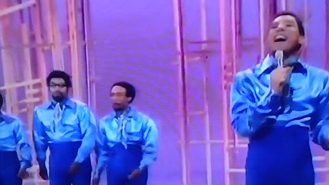Smokey Robinson and The Miracles Doggone Right 1969