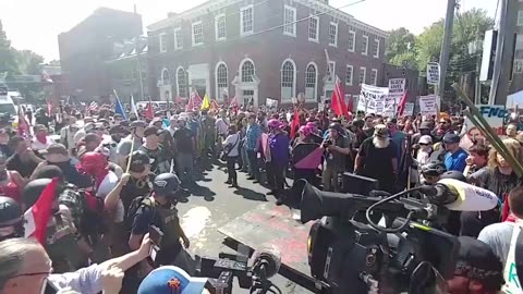 Aug 12 2017 Charlottesville 2.0.2 Another fight starts