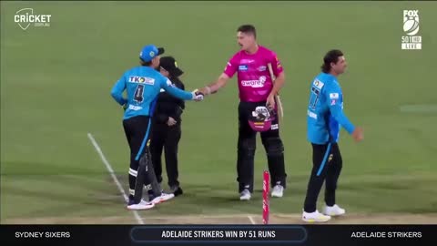 Thornton, Short step up as Strikers thrash Sixers | BBL|12