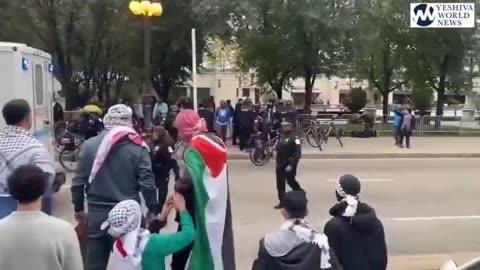 Black “Hebrew Israelites” battle Palestinian protesters