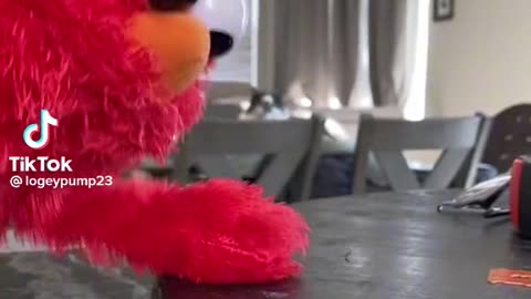 Elmo crazy 🤣
