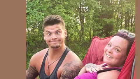 Tyler Baltierra Thirst Traps Fans with Abs, Conspicuous Bulge