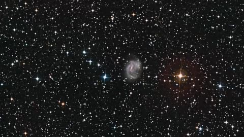 Zoom to Fading Supernova in NGC 2525