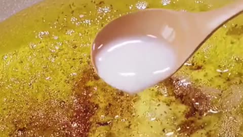 Guy cooked the eggs for 8 hours.mp4