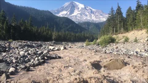 Mount Rainier - Raging Nisqually River (Wonderland Trail 2018)