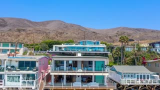 Matthew Perry House Tour 15 Million Malibu Mansion Pacific Palisades Cottage More
