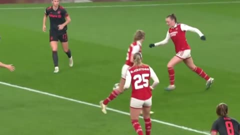 Arsenal Women Stun Bayern Munich with a 2-0 Victory