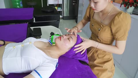 Facial cleansing, acne suction, Vietnamese traditional therapy, Relax Everyday With LinnSpa Vietnam