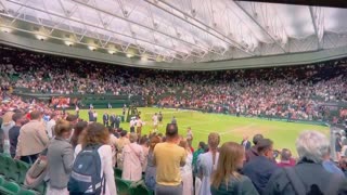 Novak Djokovic just set the #Wimbledon crowd straight after they booed him, as they always do: