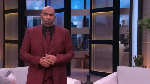 Bullied Girl Finds Strength In Father of Girl Who Bullied Her II Steve Harvey