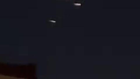 Bombing Formation of UFOs over Dubai