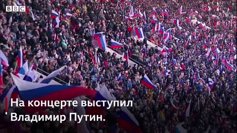 Толпа в метро и перебой в трансляции речи Путина. Митинг-концерт в "Лужниках"