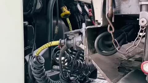 Connecting the big truck plug