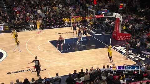 NBA: LeBron James STUNS with SHOT FAKE & BUCKET! Lakers vs. Wizards
