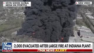 🚨 2000 evacuated after large fire in Indiana plant